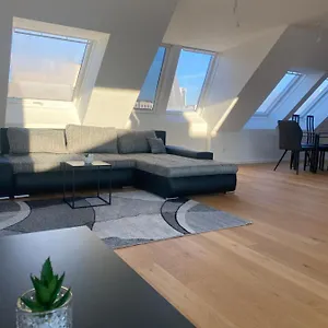 Sweet - Penthouse Apartment