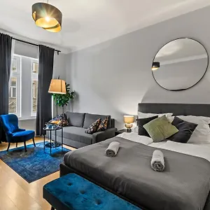 Stylish Apartment, 4 Min To U3 Zipperer Strasse Apartment